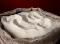 Apesar da derrocada dos preços na última semana - que fez os contratos de açúcar de março serem negociados a US$ 14,46, o preço foi 5,4% maior