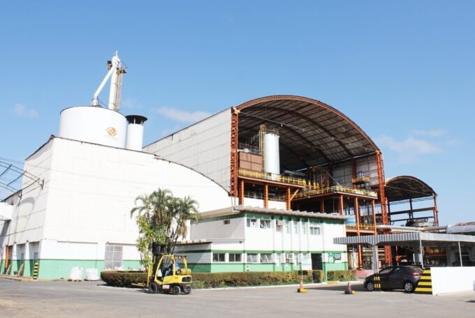 Agrovale vai doar solução de álcool 70 para unidades de saúde