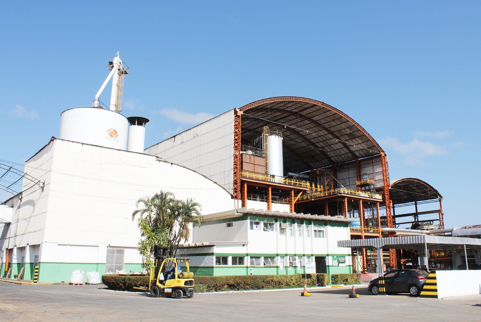 Agrovale vai doar solução de álcool 70 para unidades de saúde