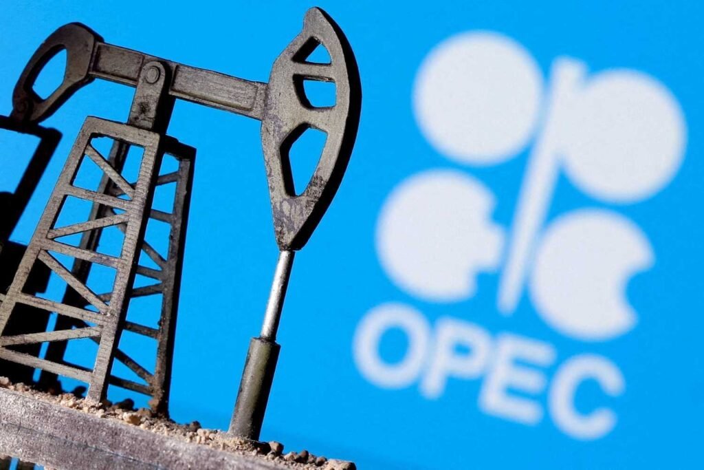 Opep+ deve elevar produção de petróleo apesar de fechamento de Ormuz, dizem fontes